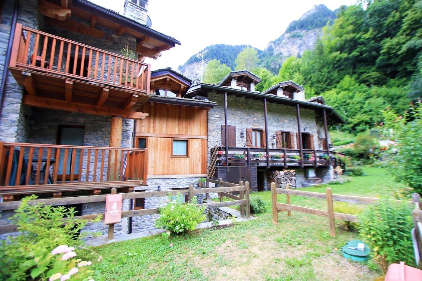Champex Apartments Pré-Saint-Didier Exterior photo